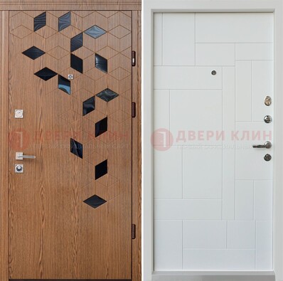 Коричневая металлическая дверь МДФ внутри белого цвета ДМ-256 в Курске