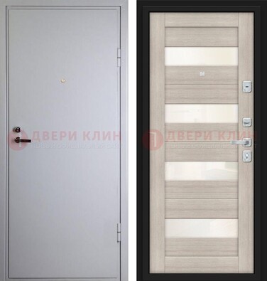 Белая железная дверь с порошковым напылением и стеклом ДП-308 в Курске