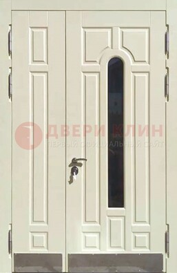 Белая двухстворчатая металлическая дверь со стеклом ДС-71 в Курске