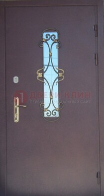 Металлическая дверь со стеклом и ковкой ДСК-77 в Курске