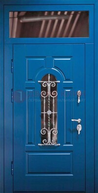 Синяя железная филенчатая дверь со стеклом и ковкой ДСК-97 в Курске
